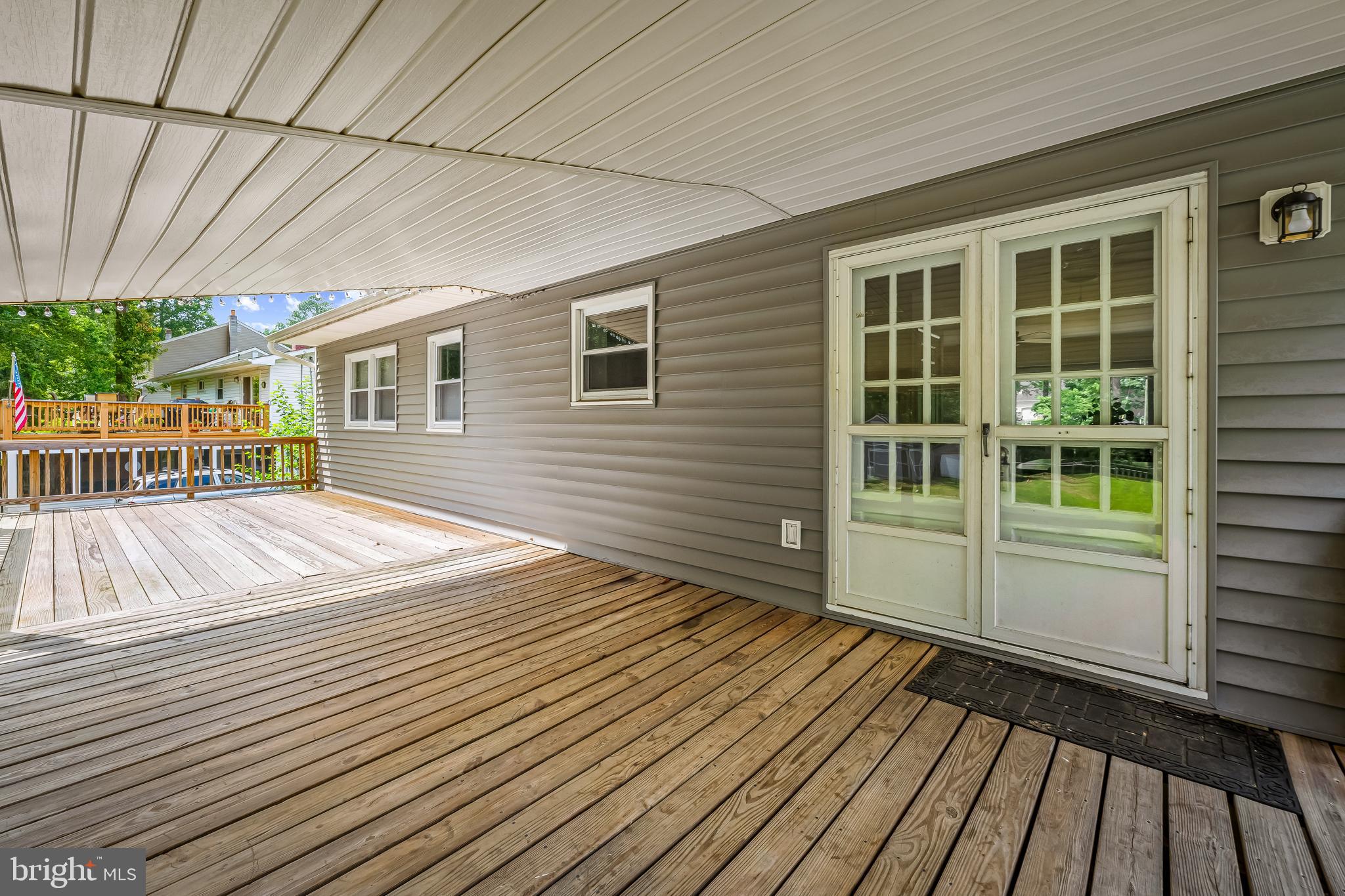 541 PALISADES BOULEVARD