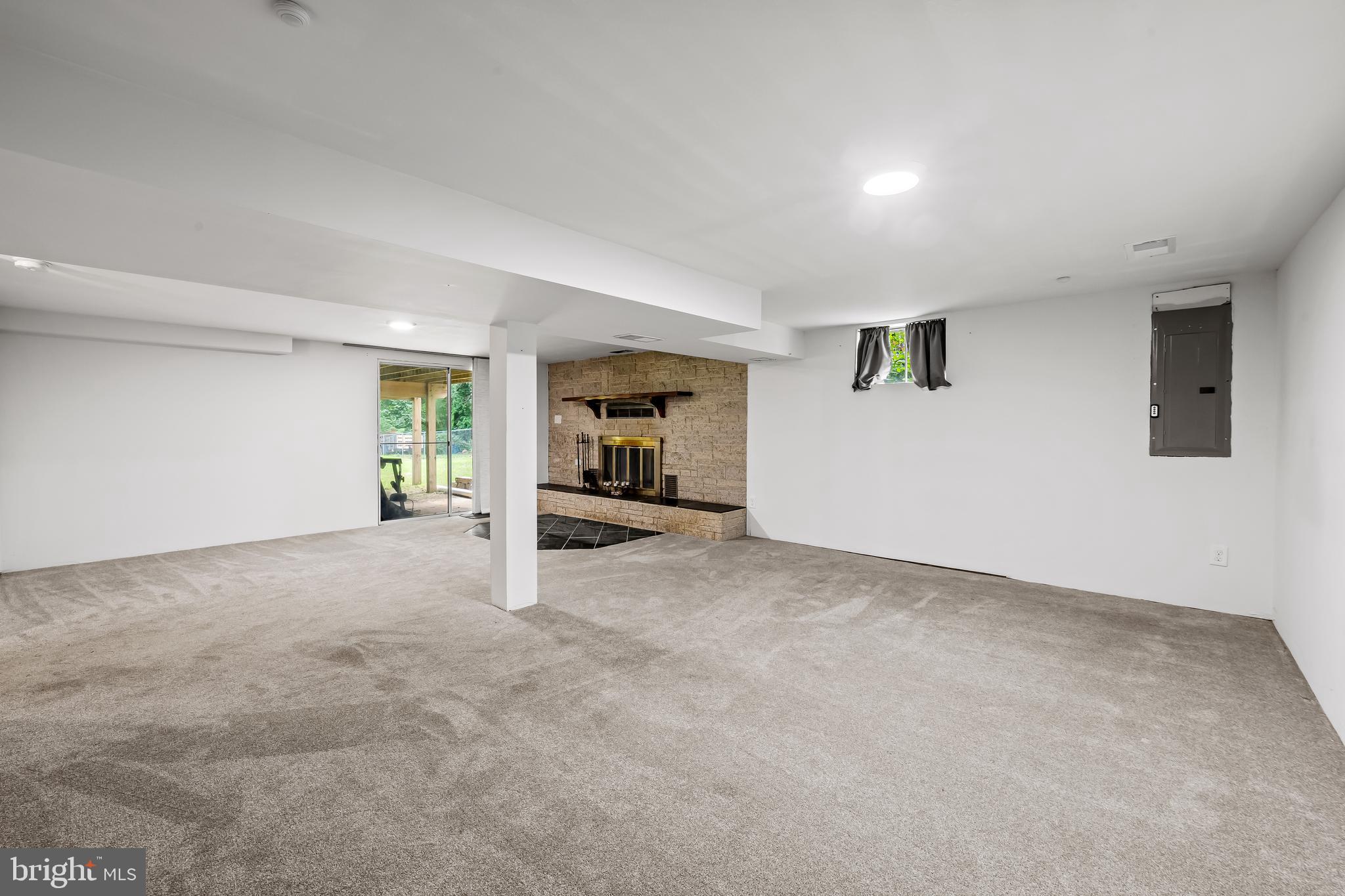 541 PALISADES BOULEVARD