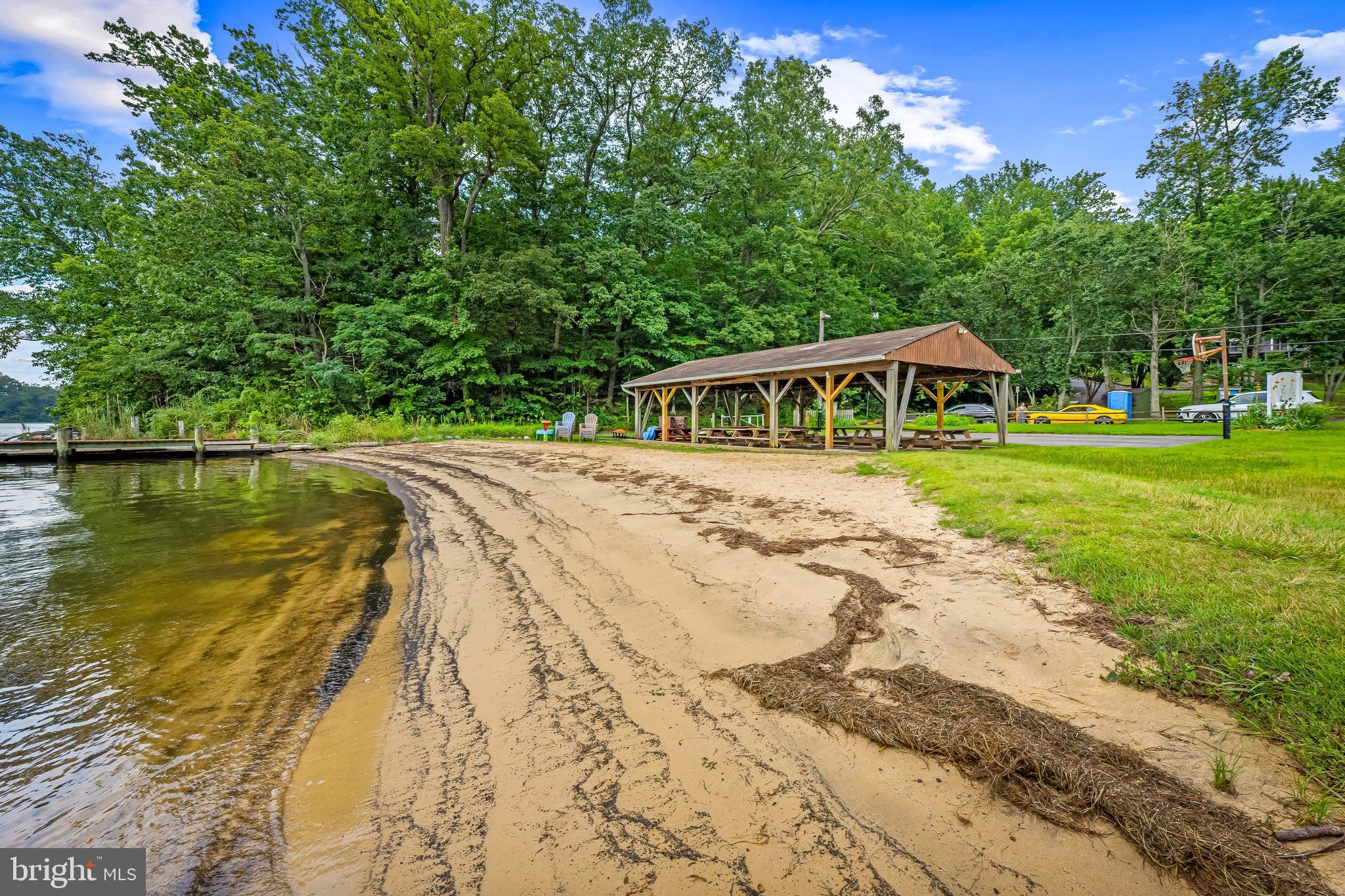 541 PALISADES BOULEVARD