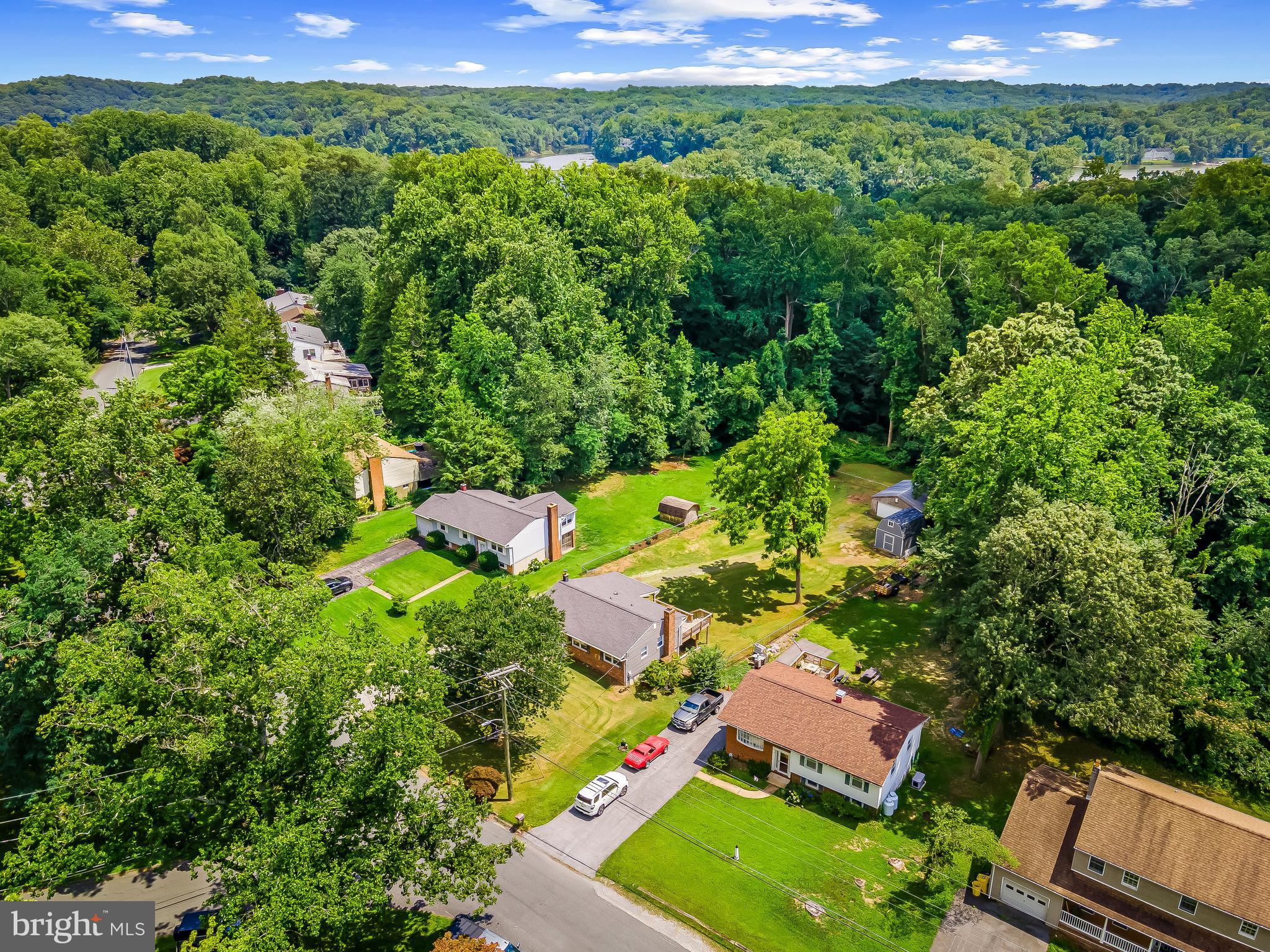 541 PALISADES BOULEVARD