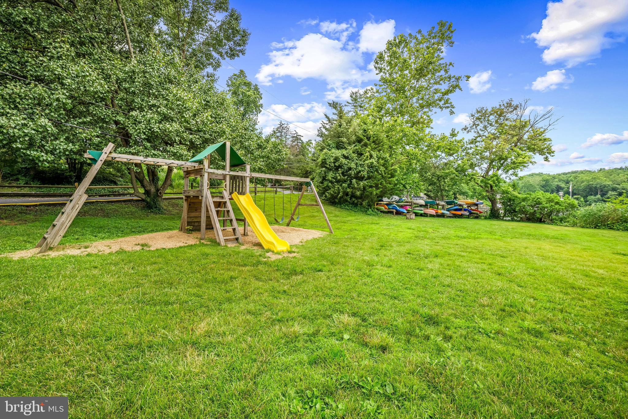 541 PALISADES BOULEVARD