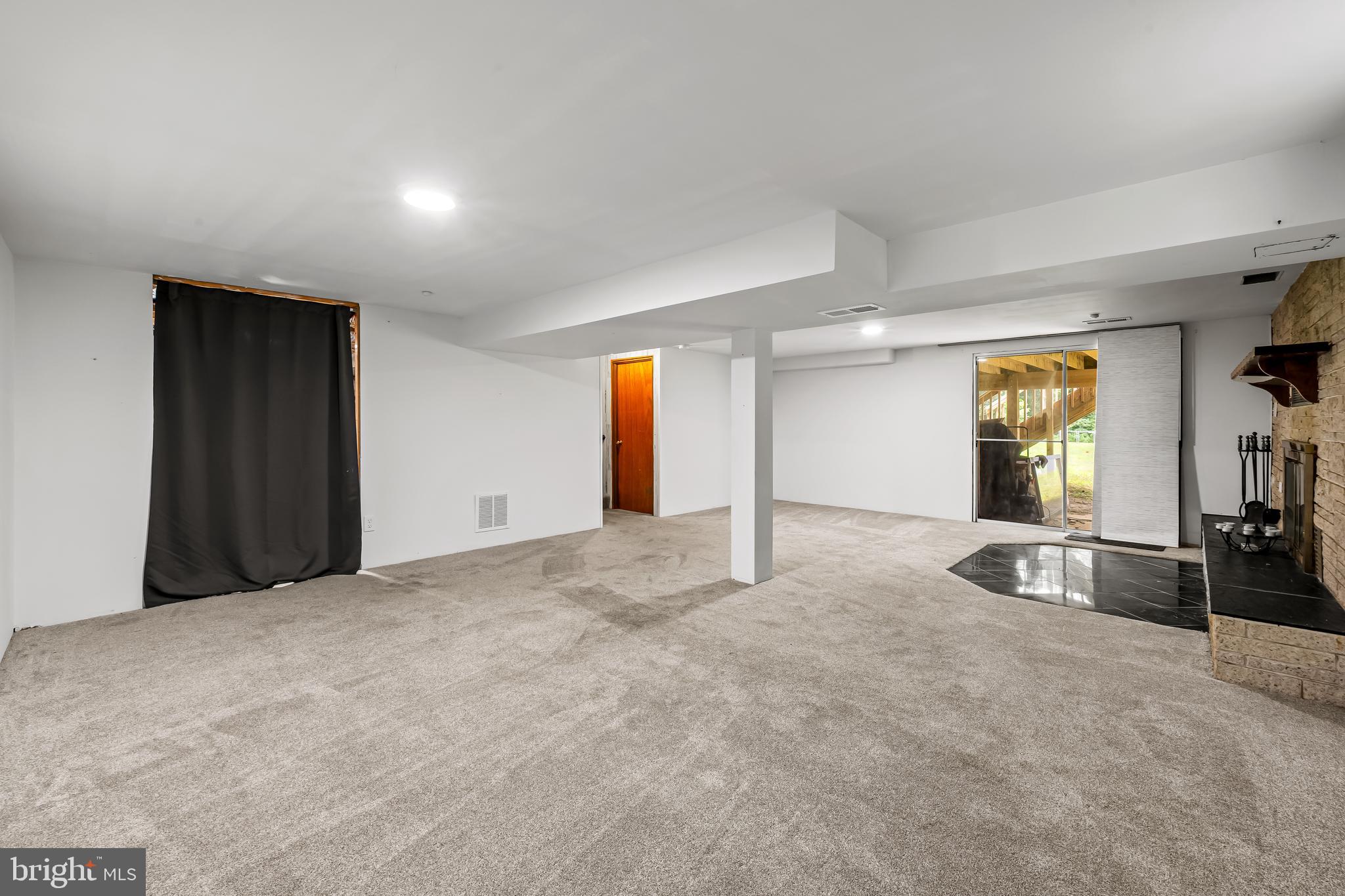 541 PALISADES BOULEVARD