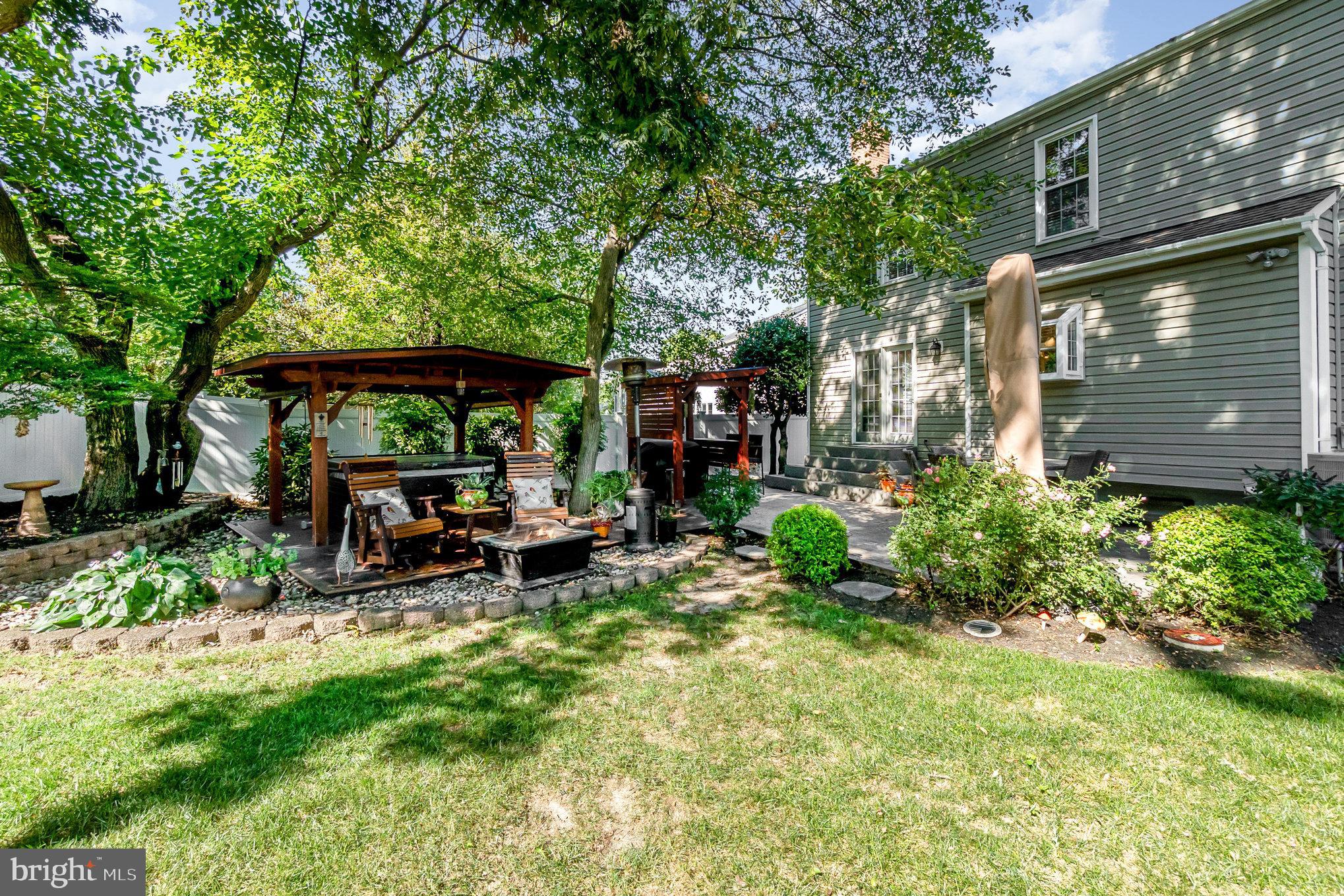 7900 SEVERN TREE BOULEVARD