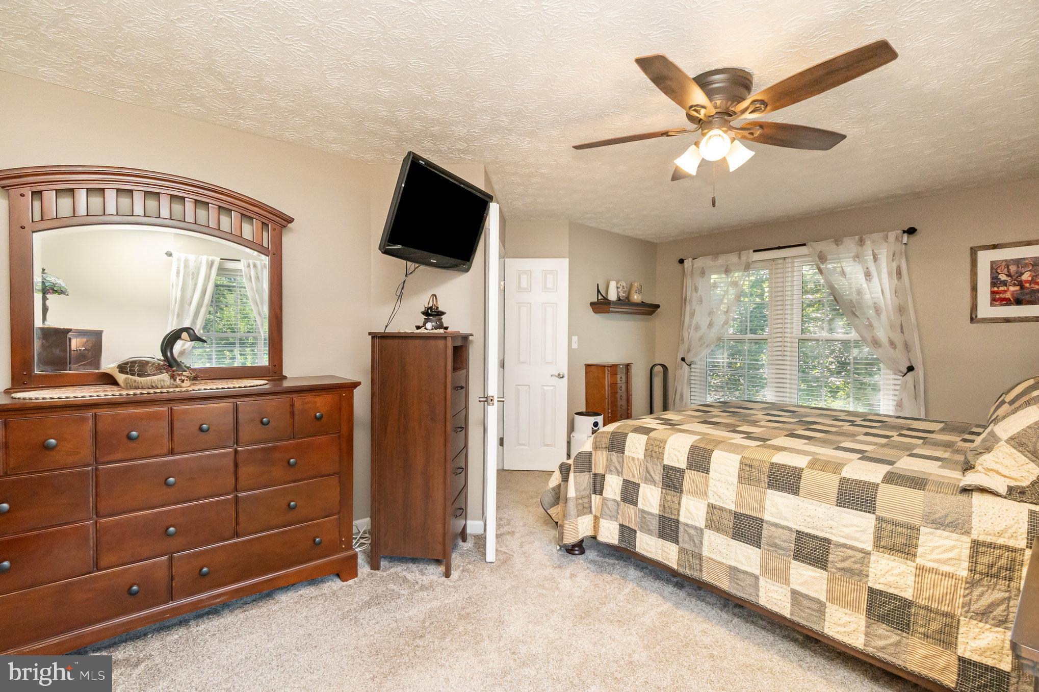 7900 SEVERN TREE BOULEVARD