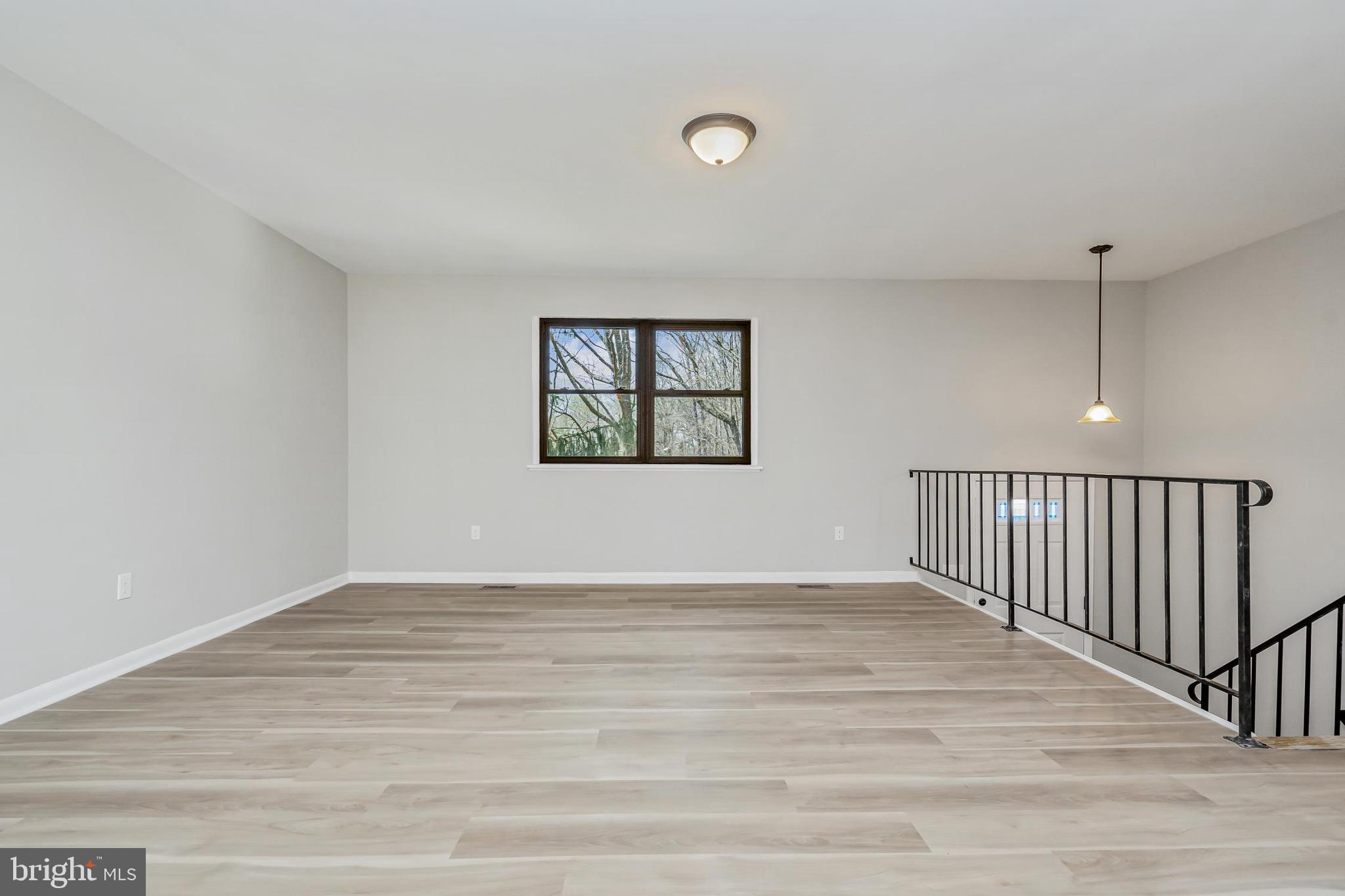 7 FRANKLIN VALLEY CIRCLE