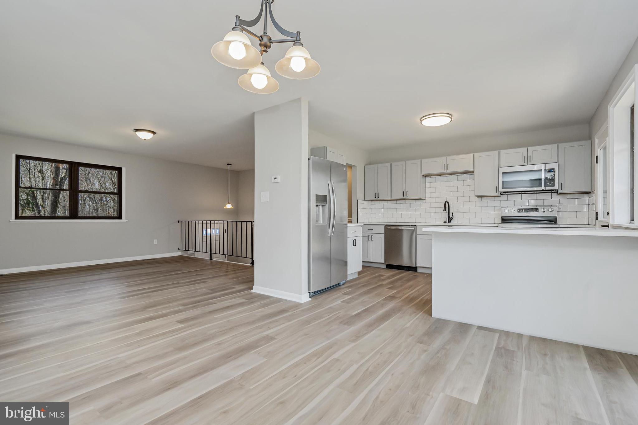 7 FRANKLIN VALLEY CIRCLE