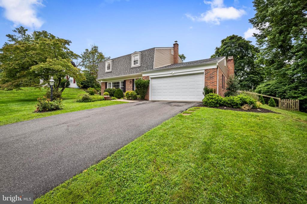 17 SUNNYVIEW DRIVE