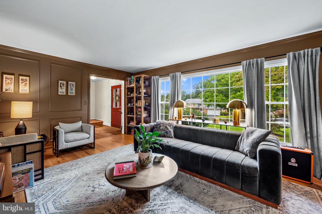 17 SUNNYVIEW DRIVE