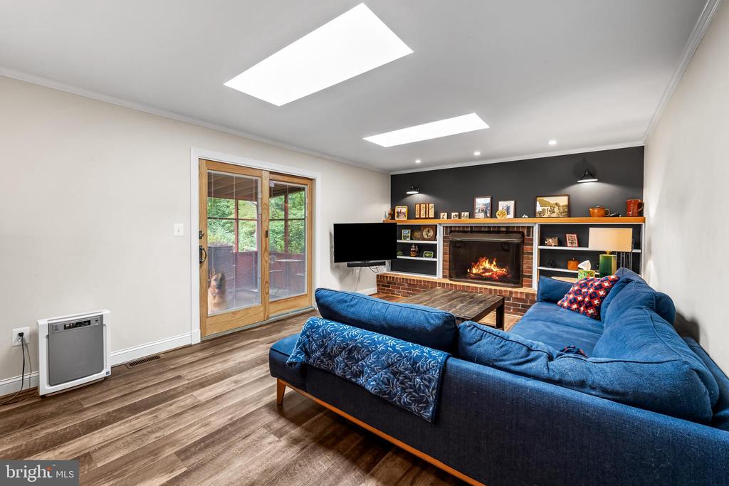17 SUNNYVIEW DRIVE