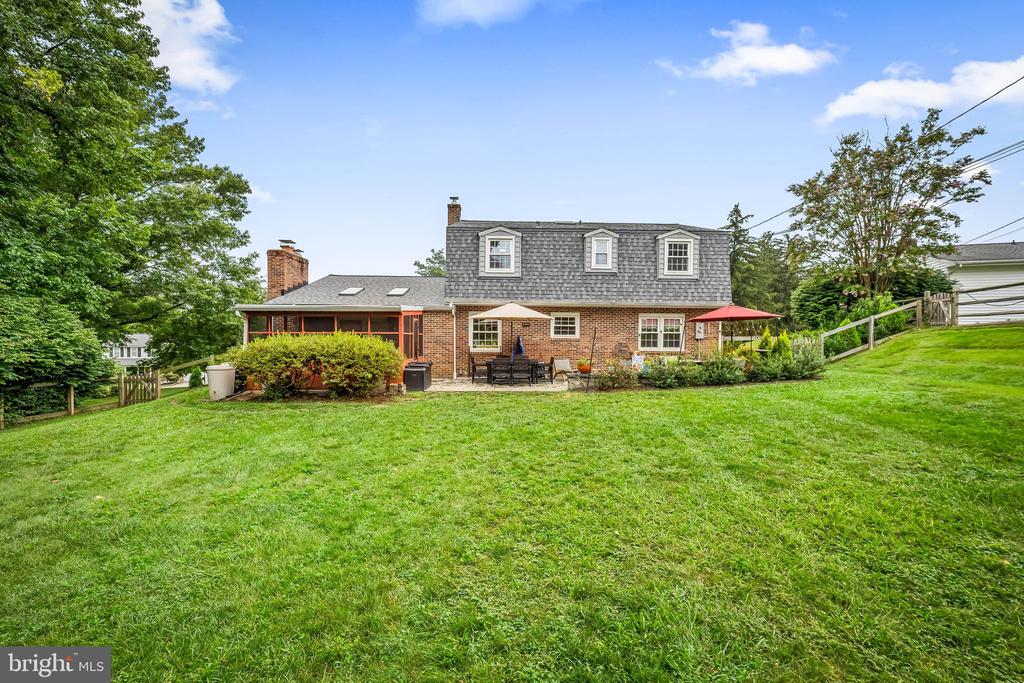 17 SUNNYVIEW DRIVE