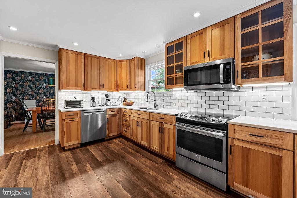 17 SUNNYVIEW DRIVE