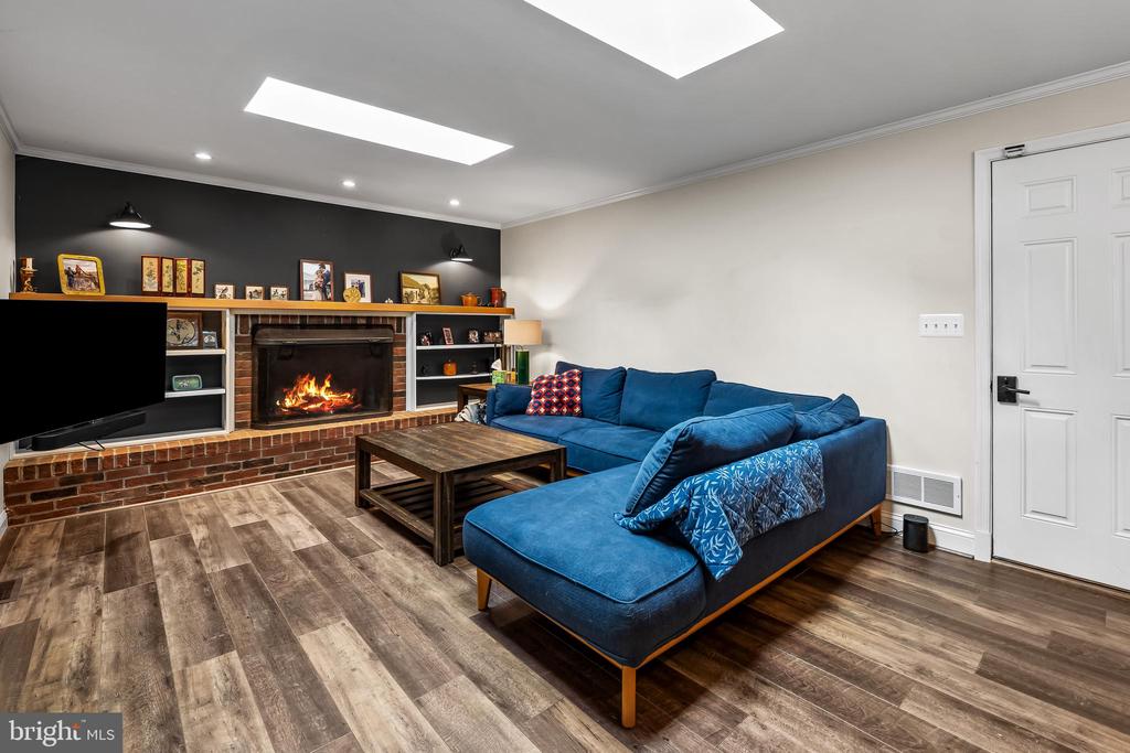 17 SUNNYVIEW DRIVE