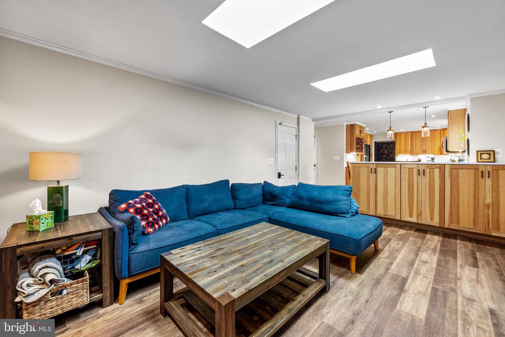 17 SUNNYVIEW DRIVE