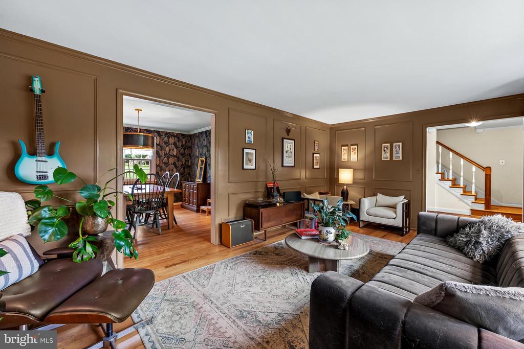 17 SUNNYVIEW DRIVE