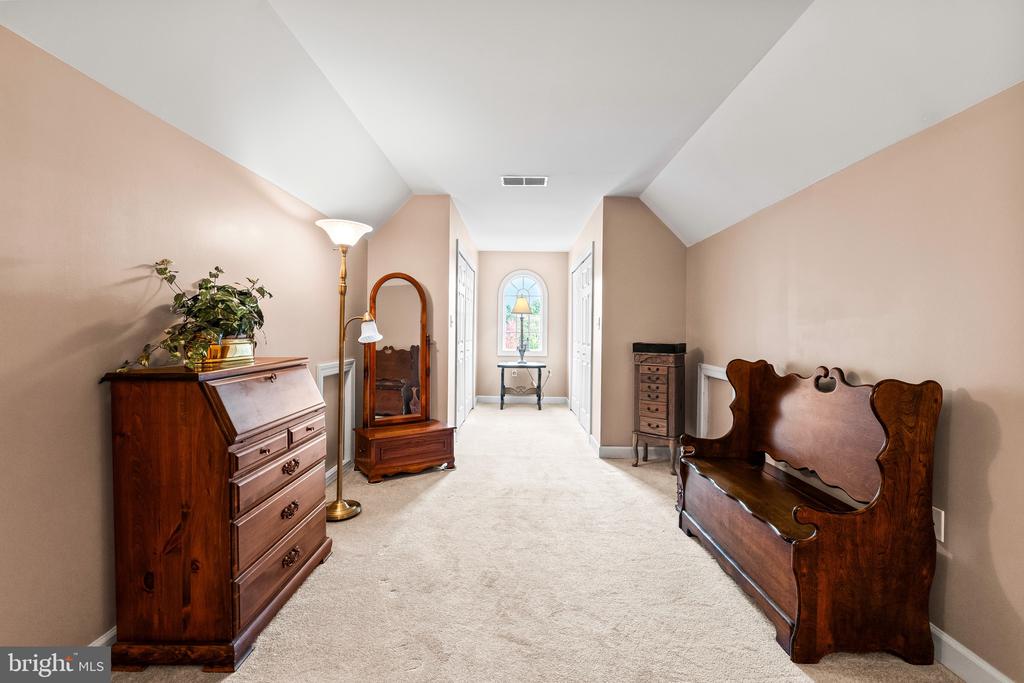 211 KALI COURT
