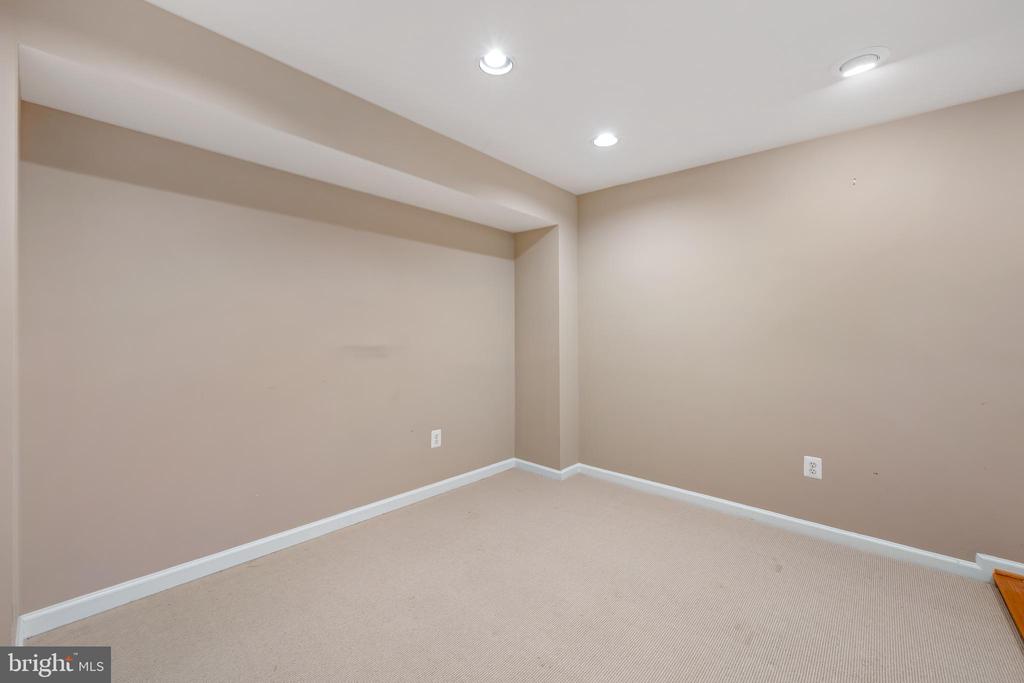 4300 SCOTCH ROSE COURT Unit: 4300