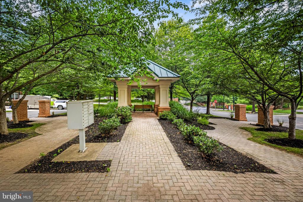 4300 SCOTCH ROSE COURT Unit: 4300