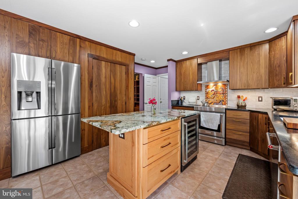 5026 MOUNT CARMEL RD
