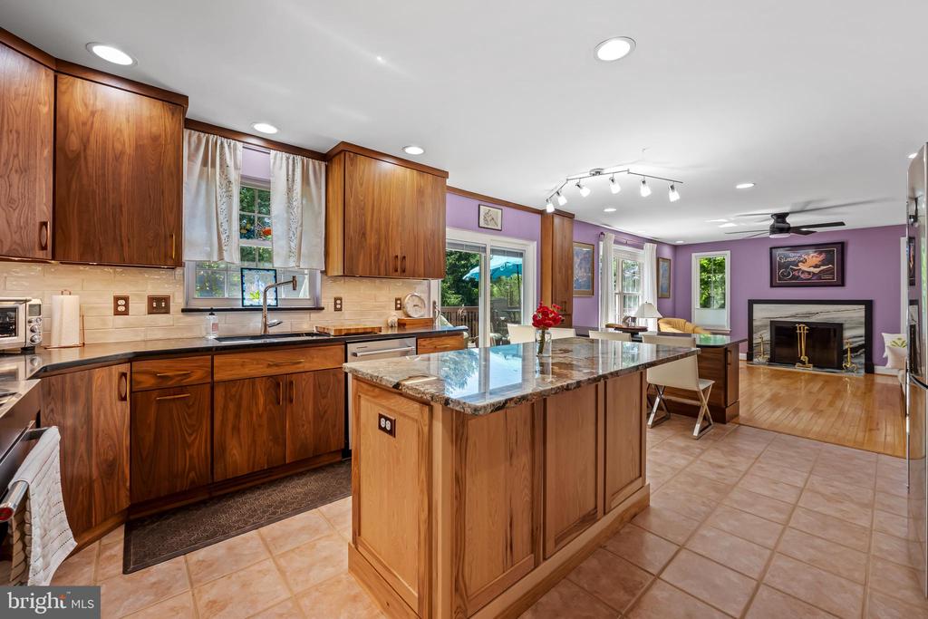 5026 MOUNT CARMEL RD