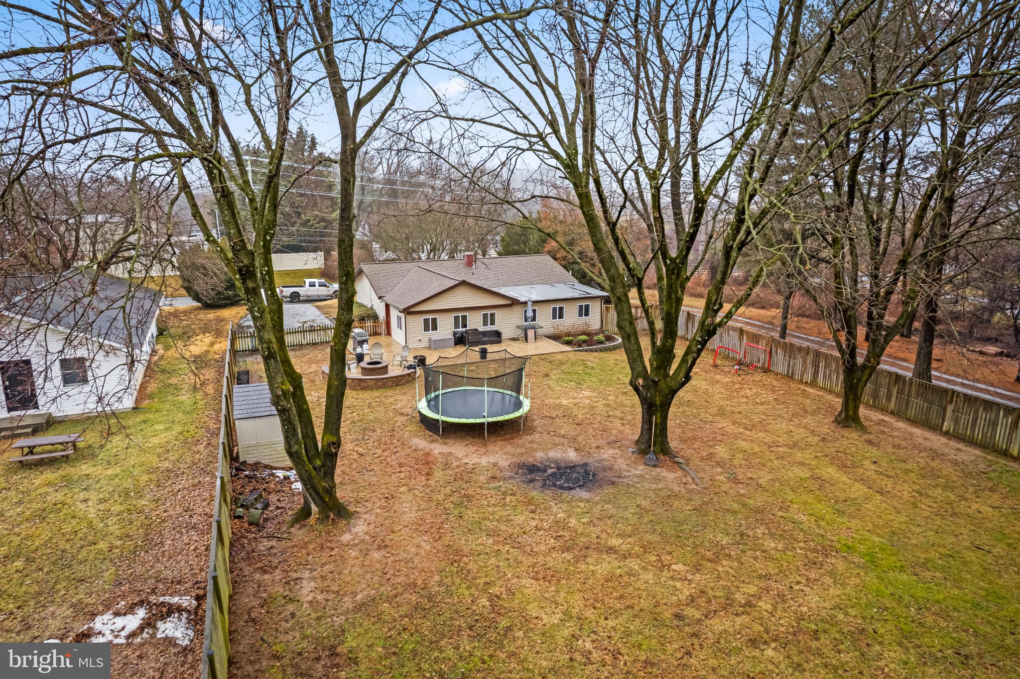 1376 W JARRETTSVILLE ROAD