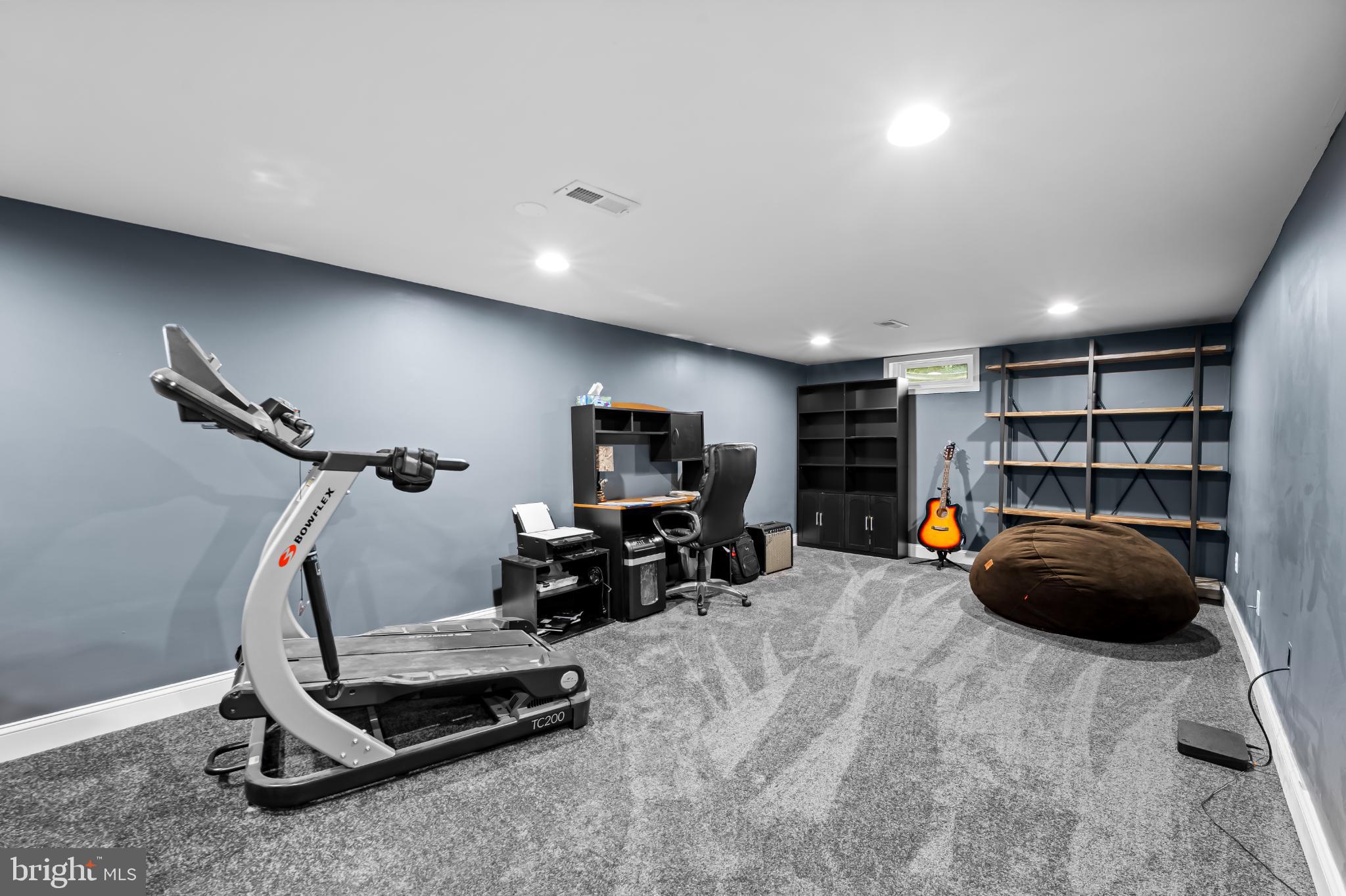 1376 W JARRETTSVILLE ROAD