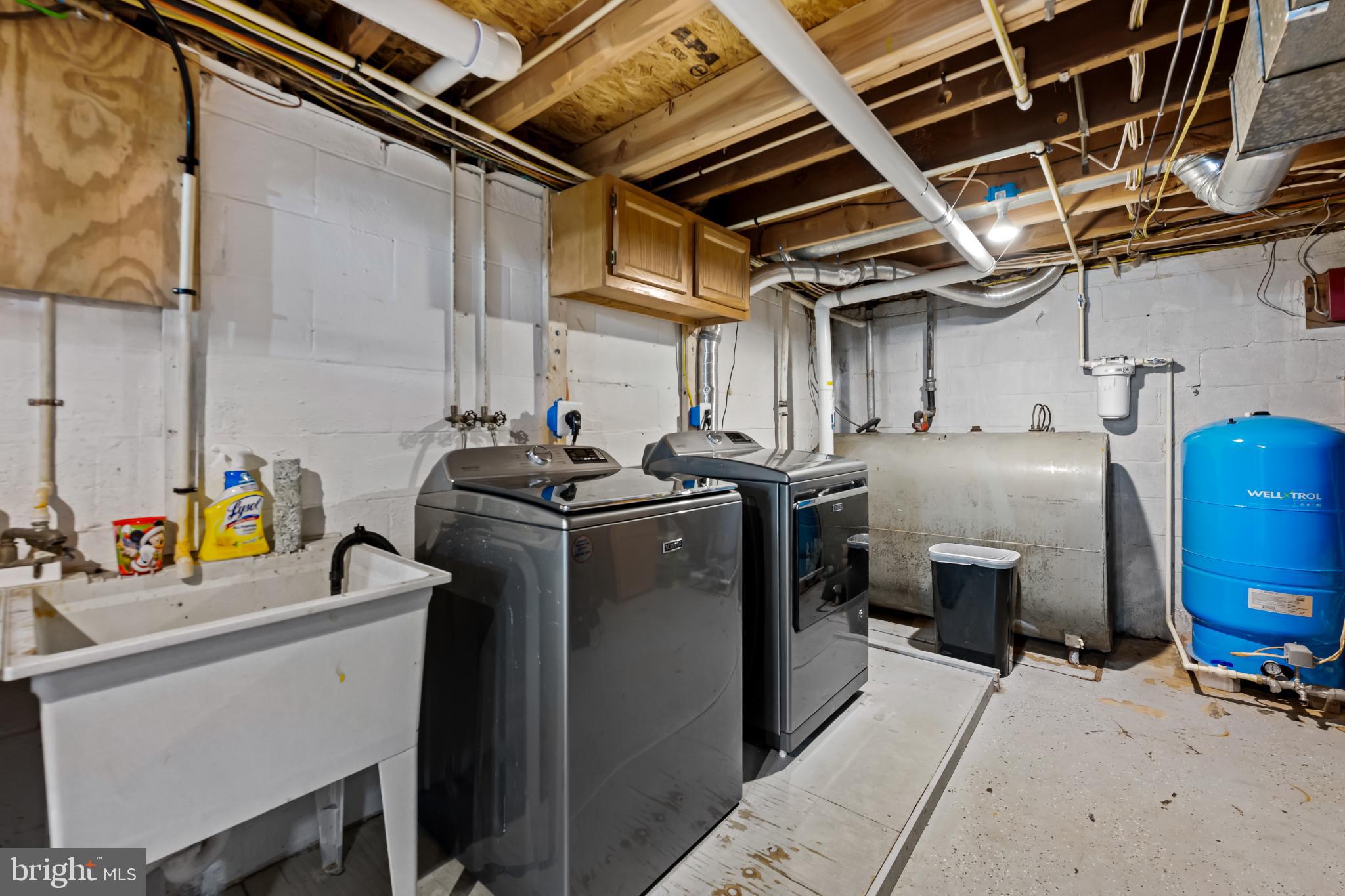 1376 W JARRETTSVILLE ROAD