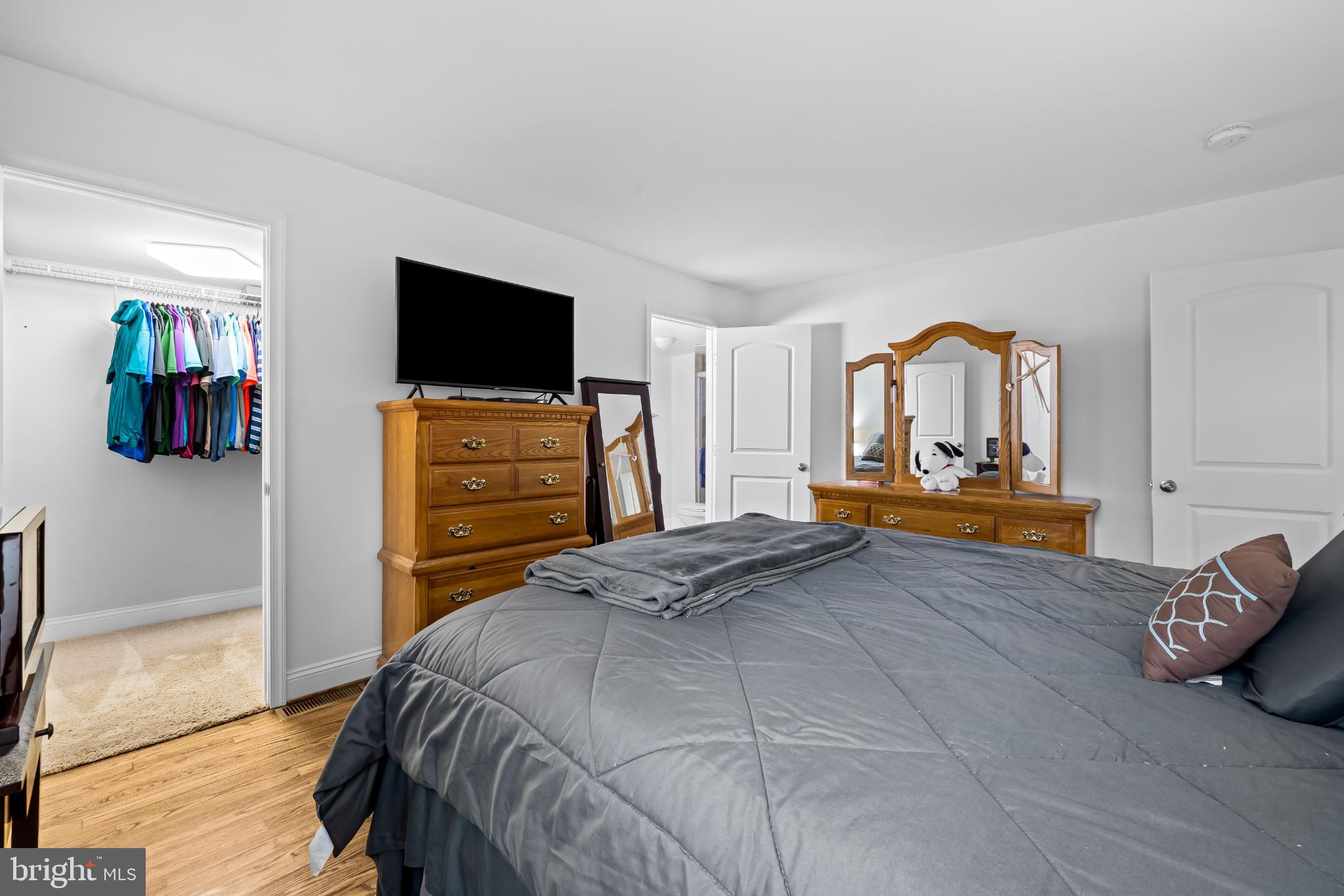 1376 W JARRETTSVILLE ROAD