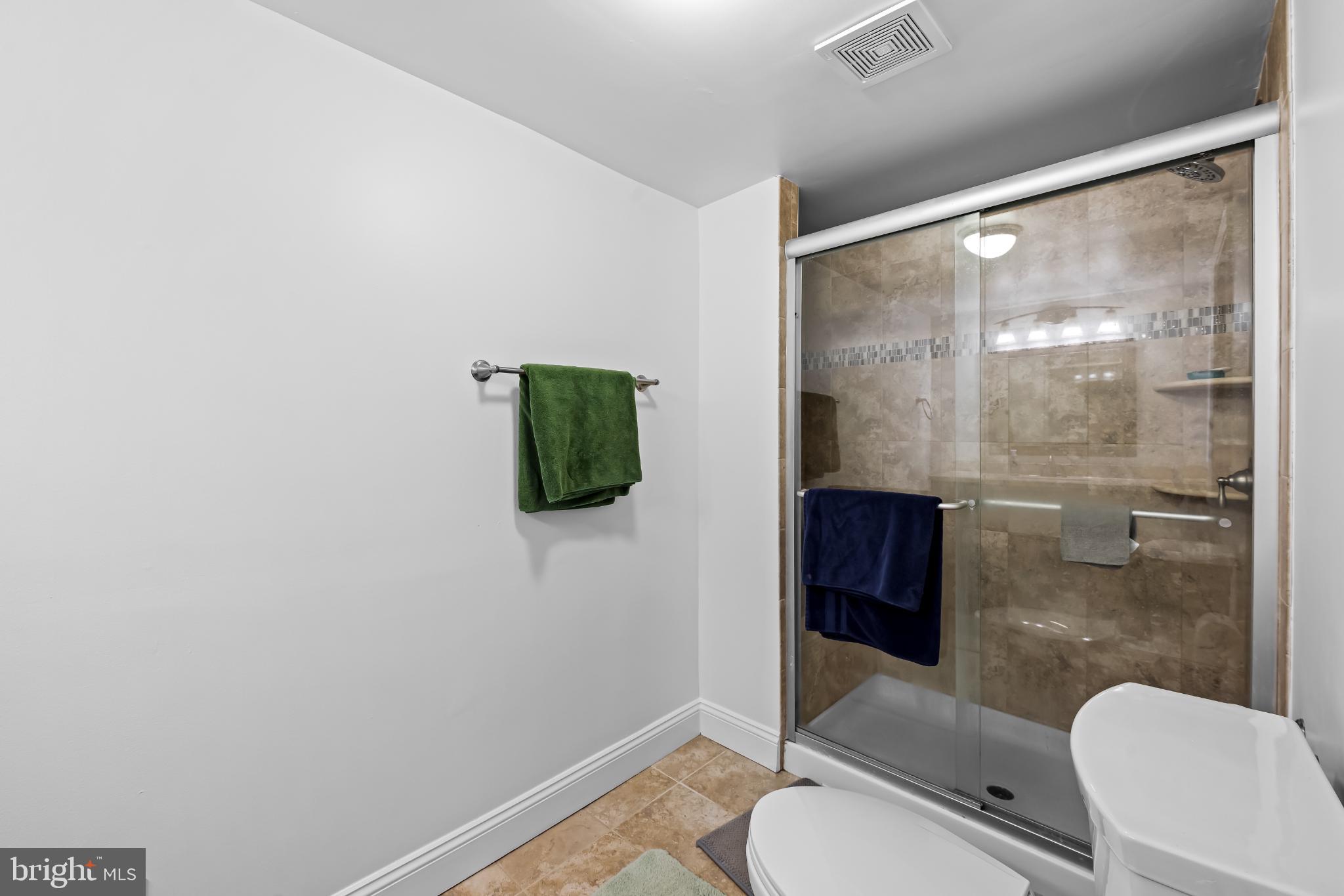 1376 W JARRETTSVILLE ROAD