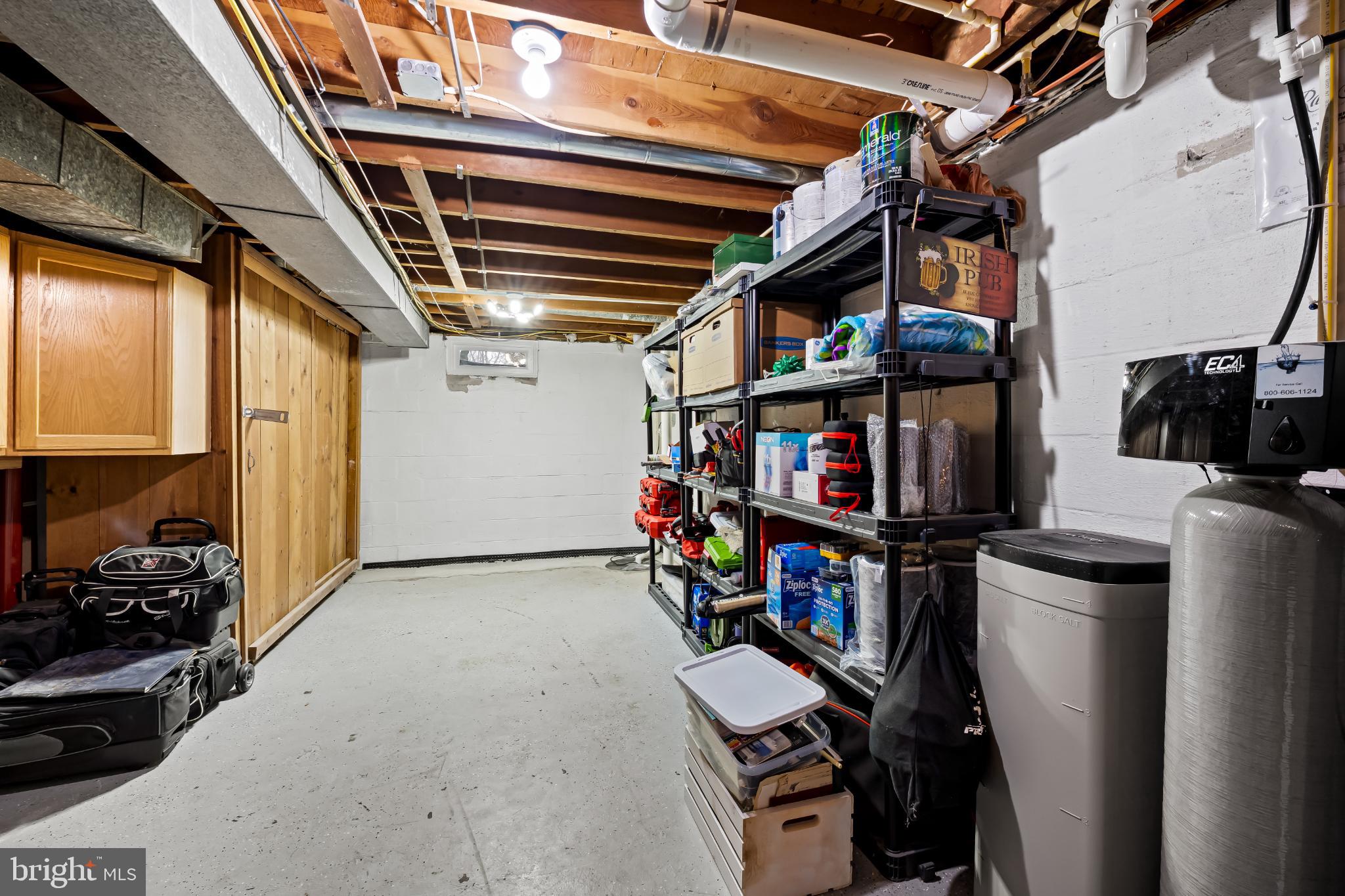 1376 W JARRETTSVILLE ROAD