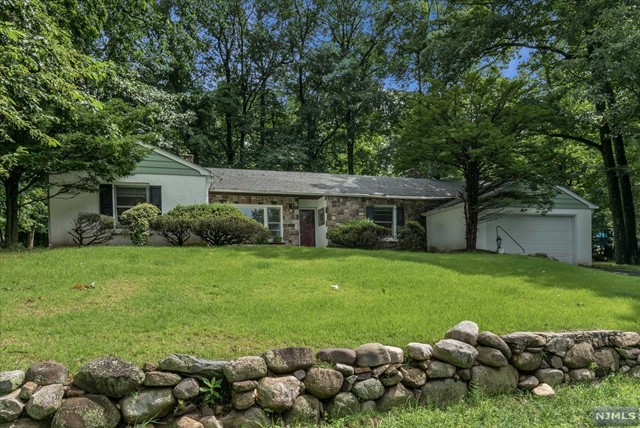 97 Westervelt Avenue