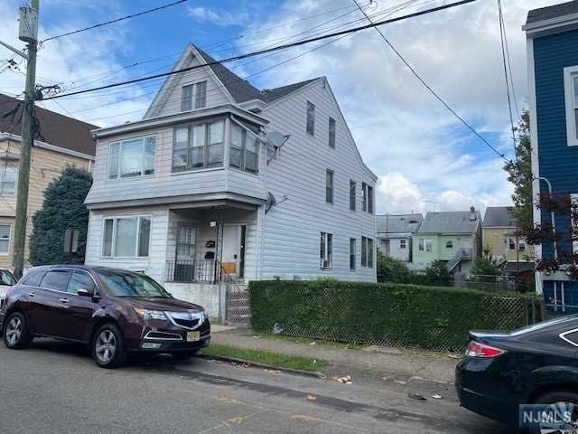 105-107 Lewis Street