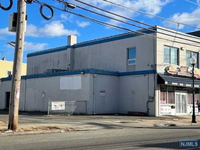 209 Lakeview Avenue