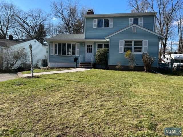 107 Hiawatha Boulevard