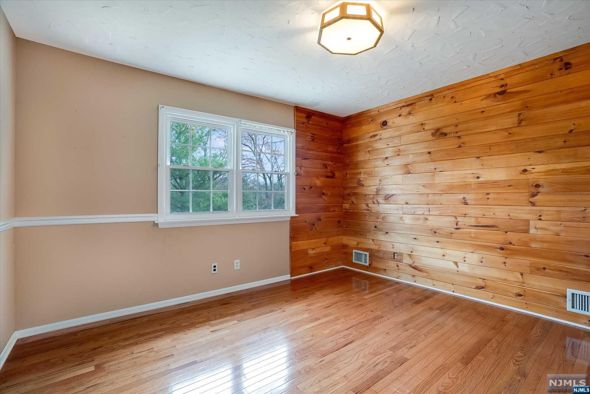 1145 High Mountain Road