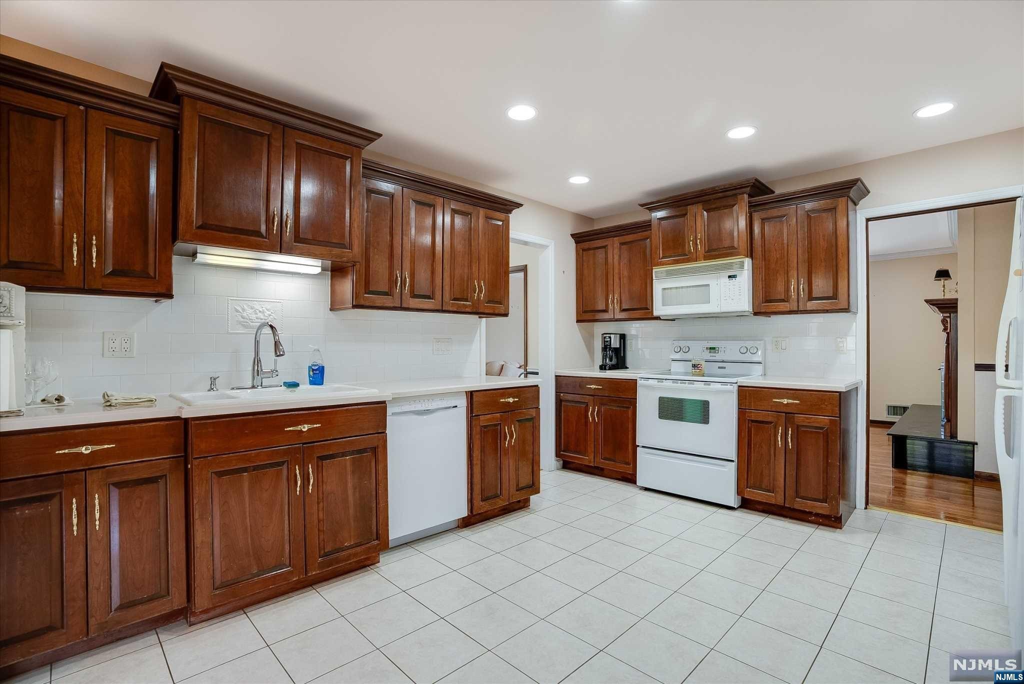 1145 High Mountain Road