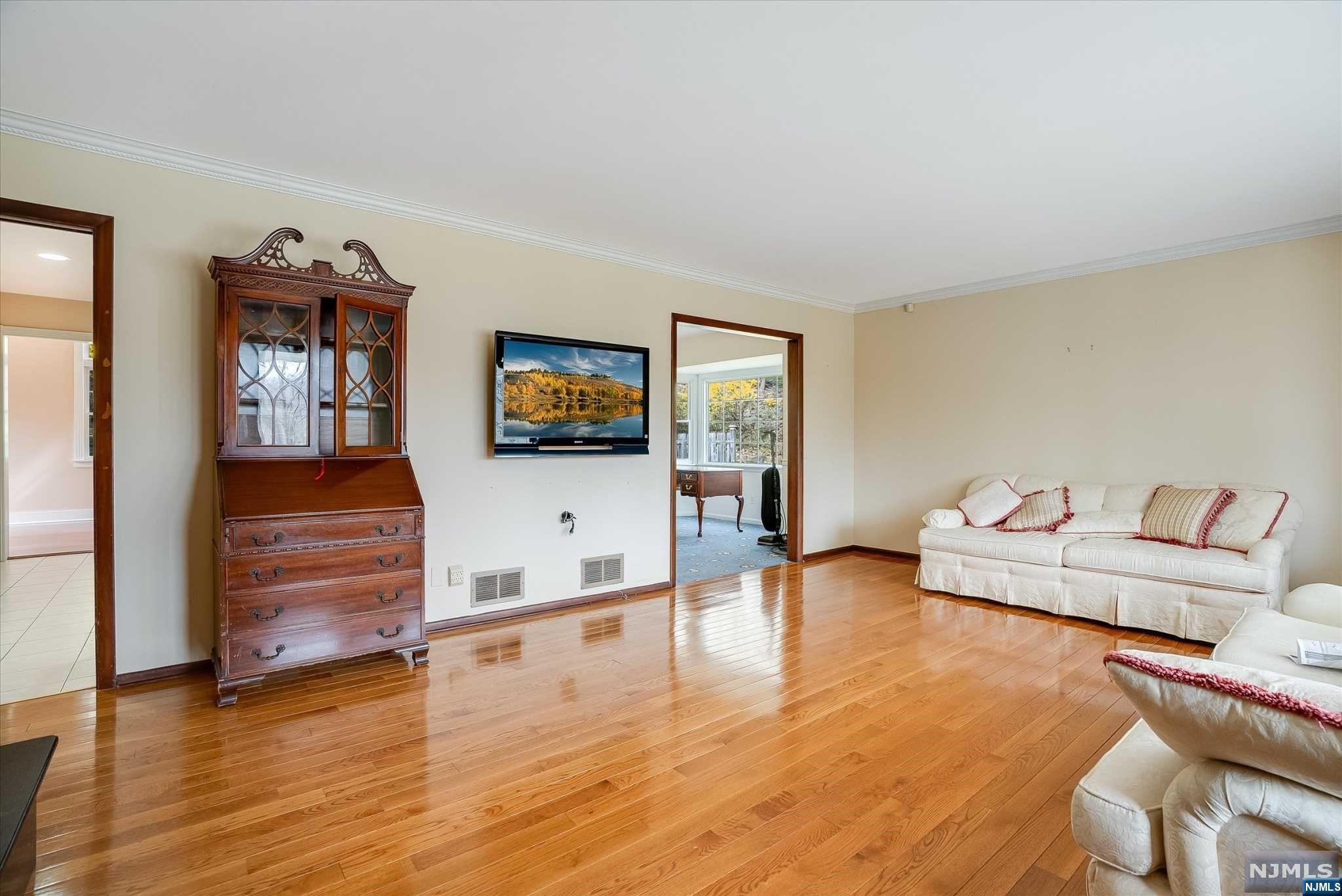 1145 High Mountain Road
