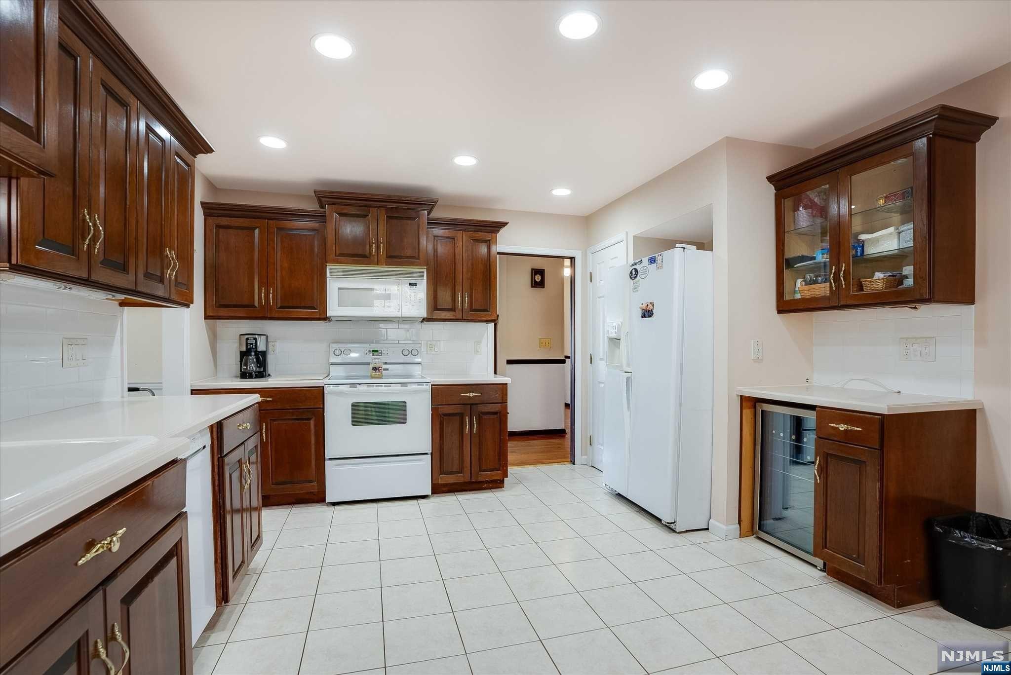 1145 High Mountain Road