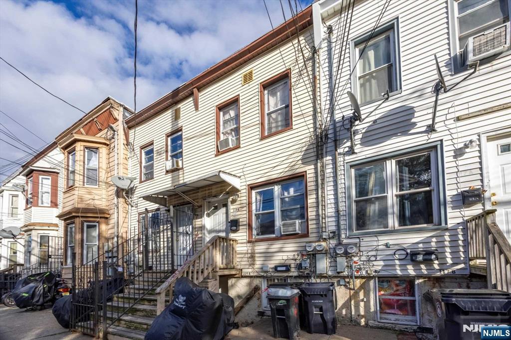 115 Highland Avenue