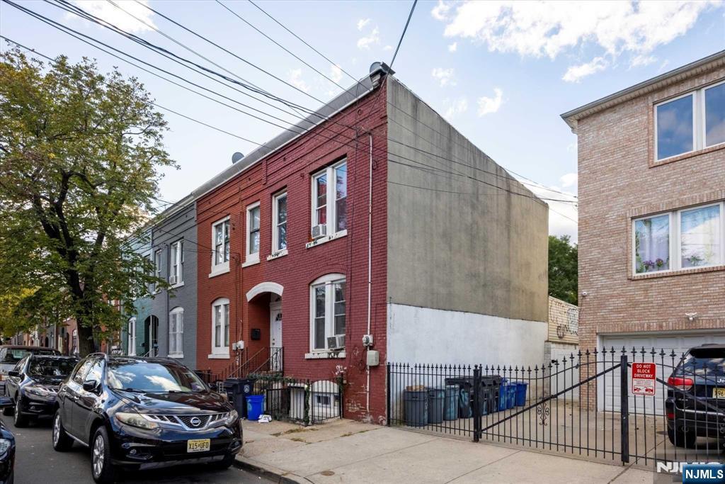 115 Highland Avenue
