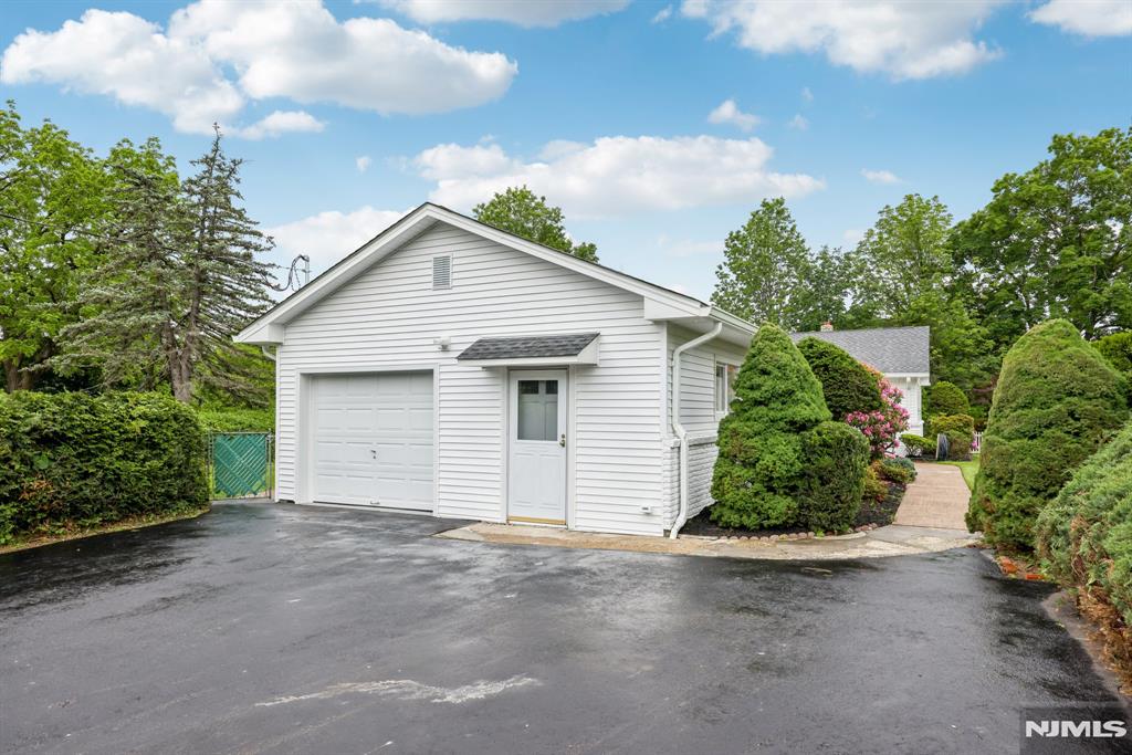 444 Black Oak Ridge Road