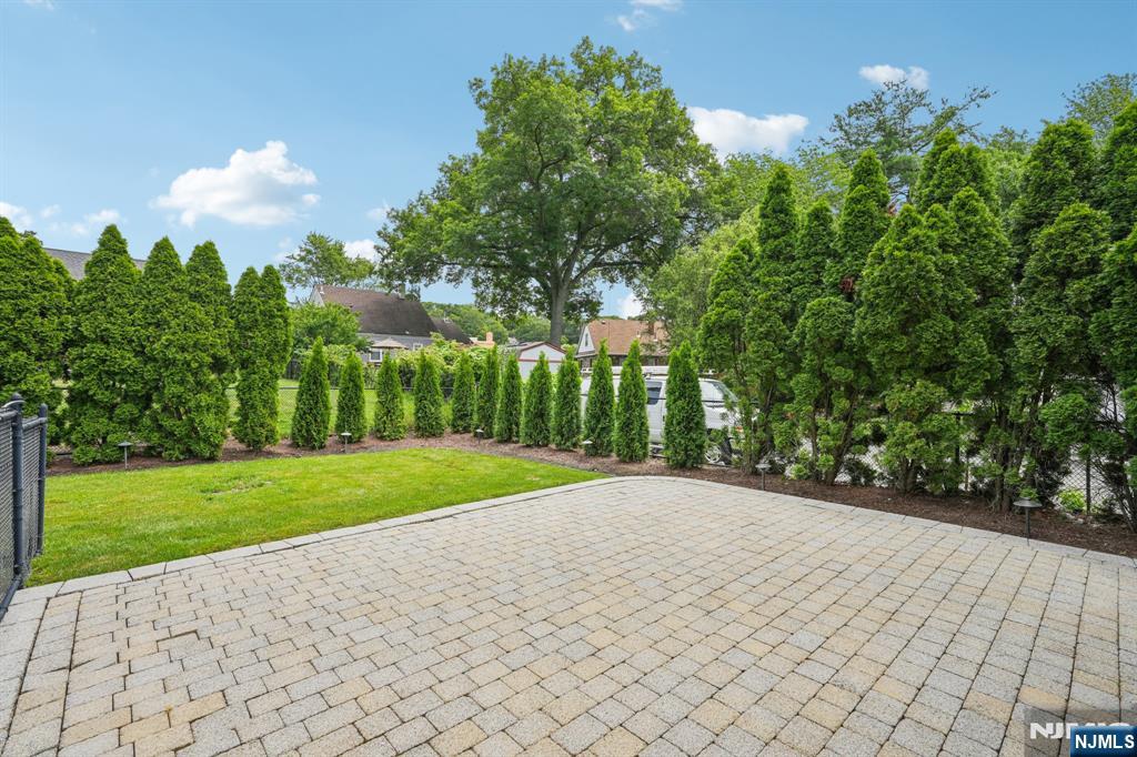 230 High Mountain Road