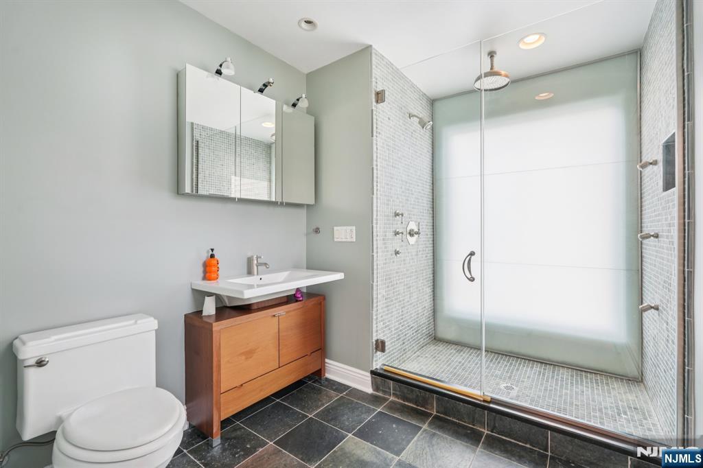 230 High Mountain Road