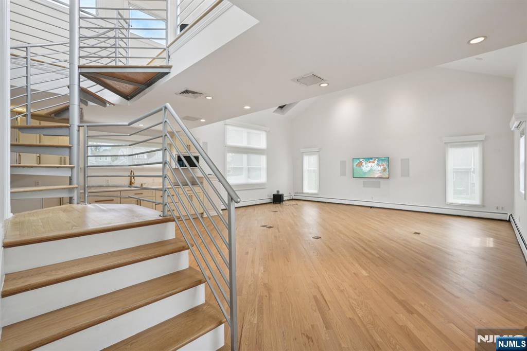 230 High Mountain Road