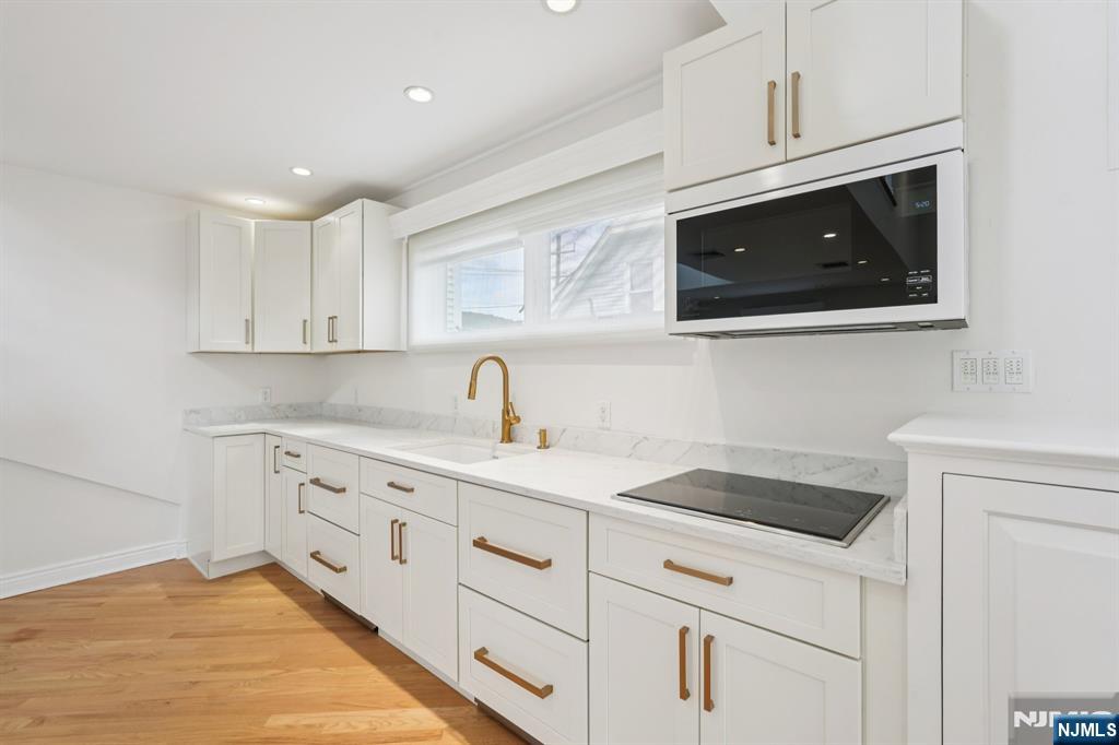 230 High Mountain Road