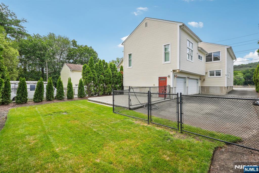 230 High Mountain Road