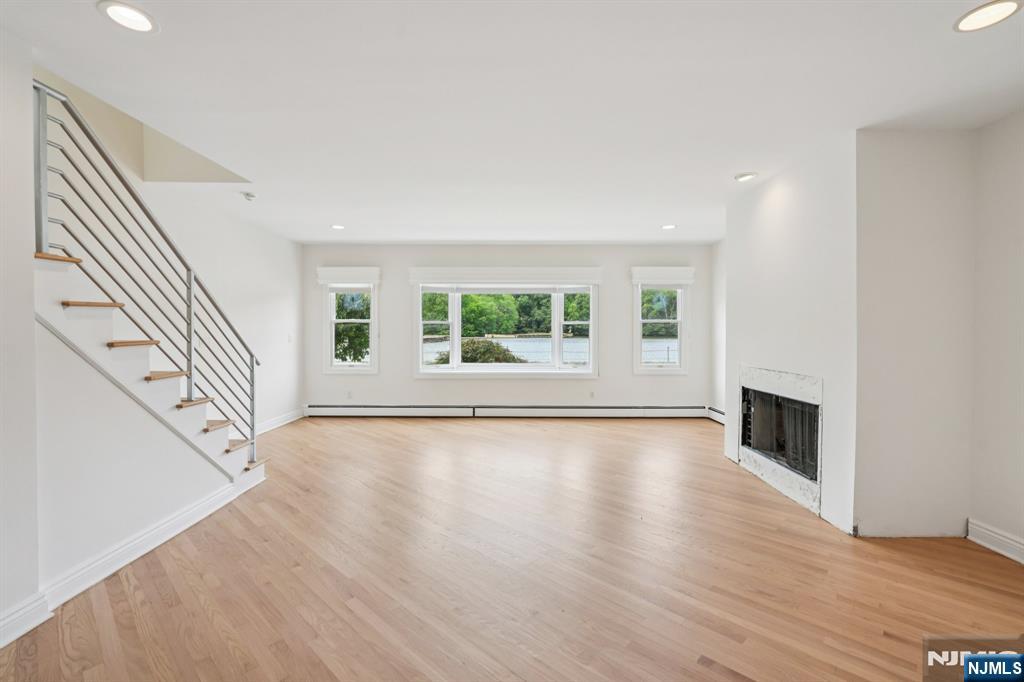 230 High Mountain Road