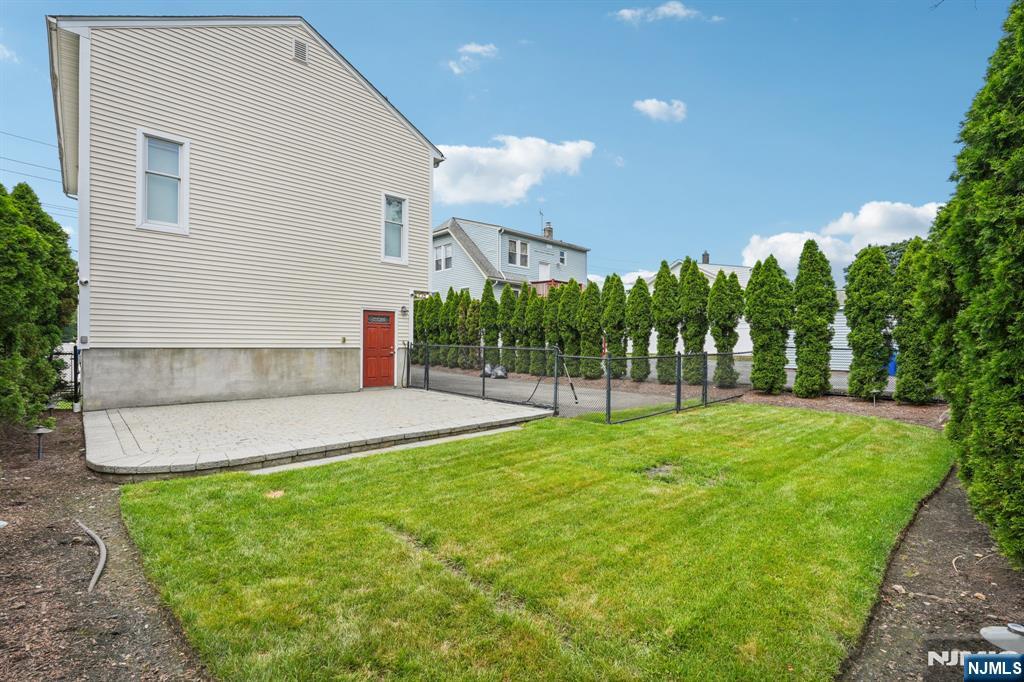 230 High Mountain Road