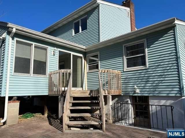 107 Hiawatha Boulevard