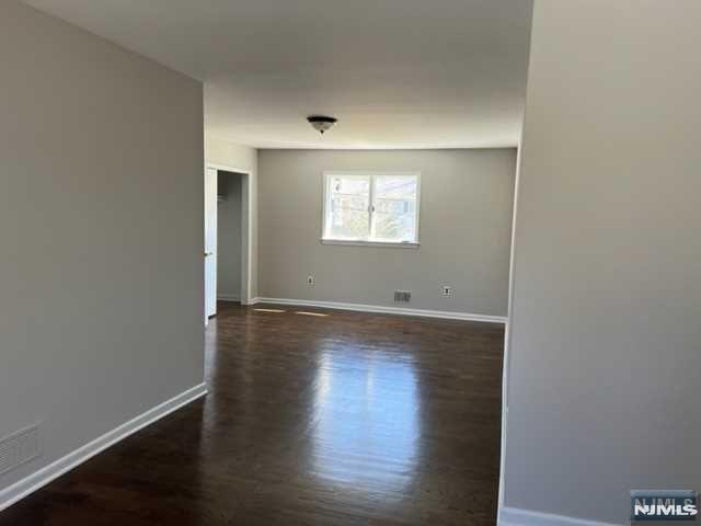 107 Hiawatha Boulevard