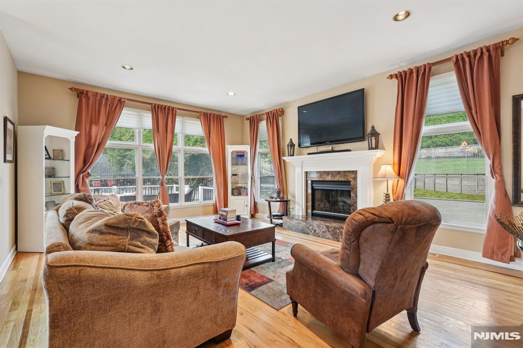 13 Stone Hill Road